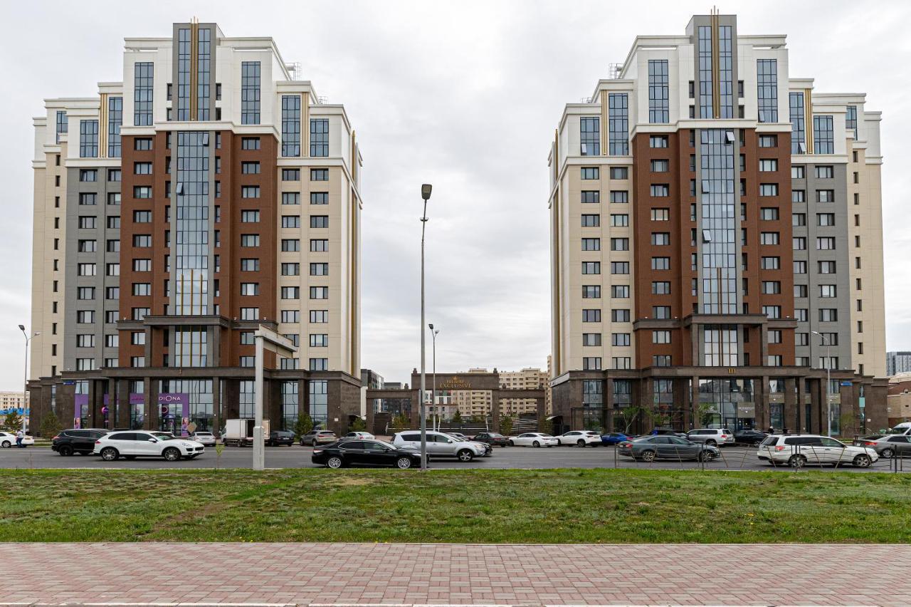 Шикарная Квартира На Против Сада Astana Ngoại thất bức ảnh