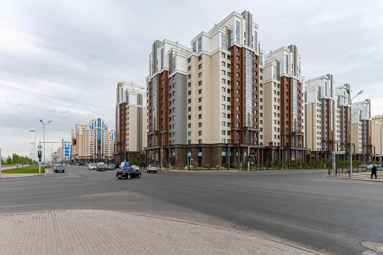 Шикарная Квартира На Против Сада Astana Ngoại thất bức ảnh